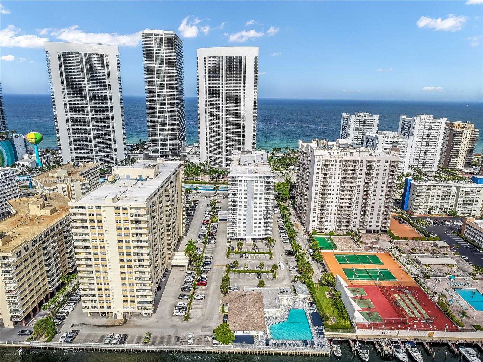Small Image of 1849 SOUTH OCEAN DR #507, Hallandale Beach Number 4