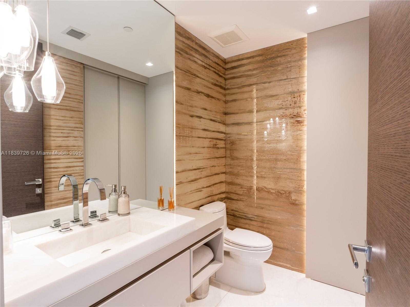 Small Image of 17475 COLLINS AVE #1001, Sunny Isles Beach Number 21
