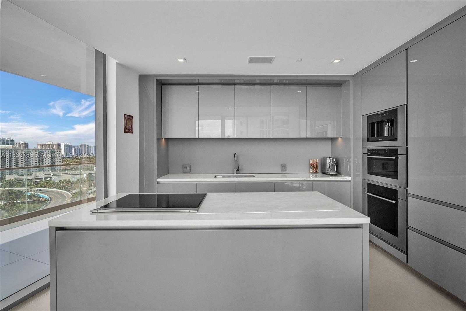 Small Image of 18975 COLLINS AVE #1105, Sunny Isles Beach Number 3
