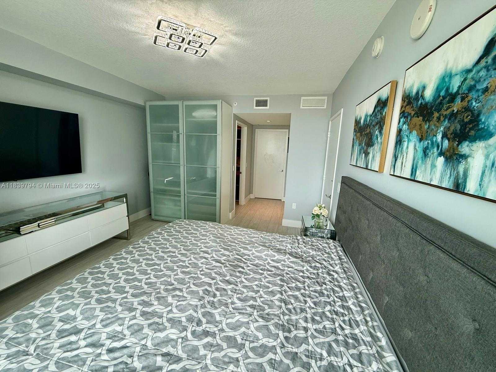 Small Image of 300 SUNNY ISLES BLVD #4-1806, Sunny Isles Beach Number 10