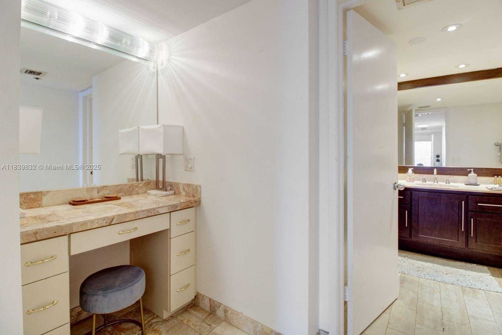 Small Image of 1717 NORTH BAYSHORE DR #A-2635, Miami Number 20