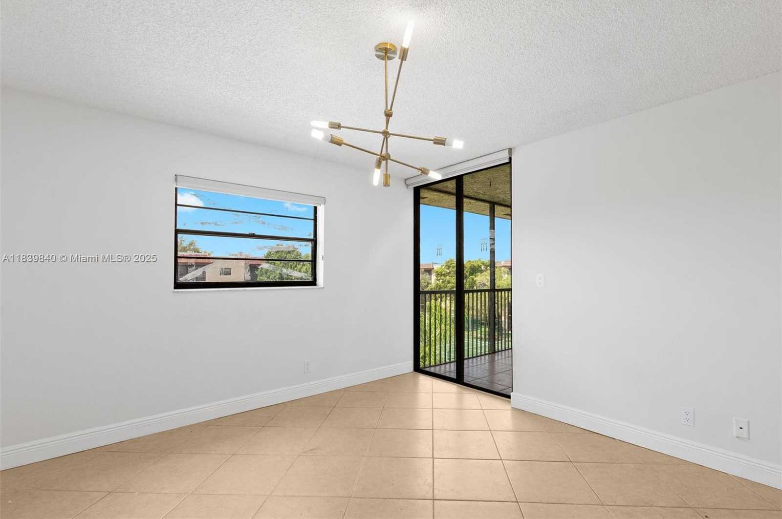 Small Image of 10501 WEST BROWARD BLVD #407, Plantation Number 17