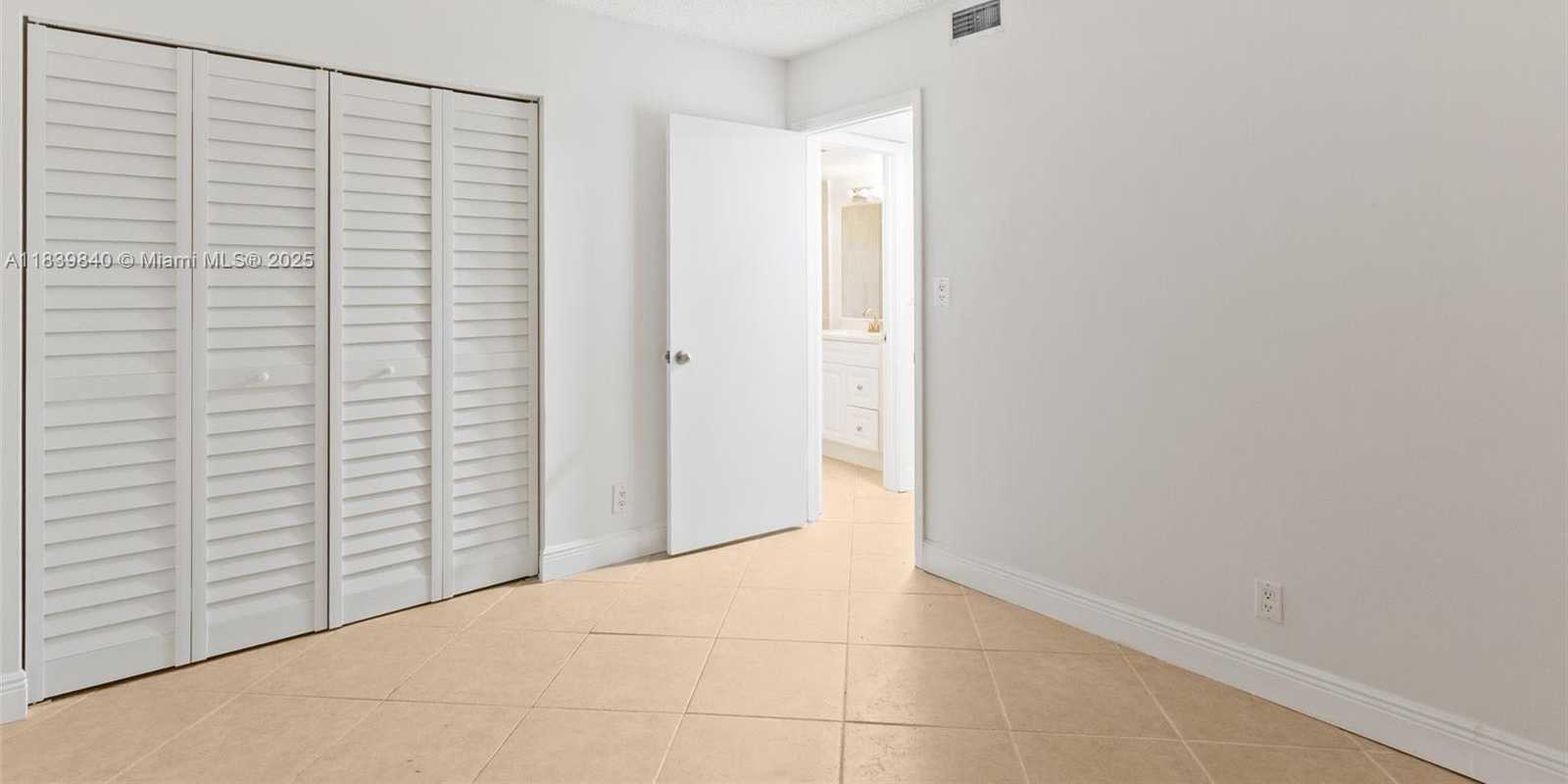 Small Image of 10501 WEST BROWARD BLVD #407, Plantation Number 22