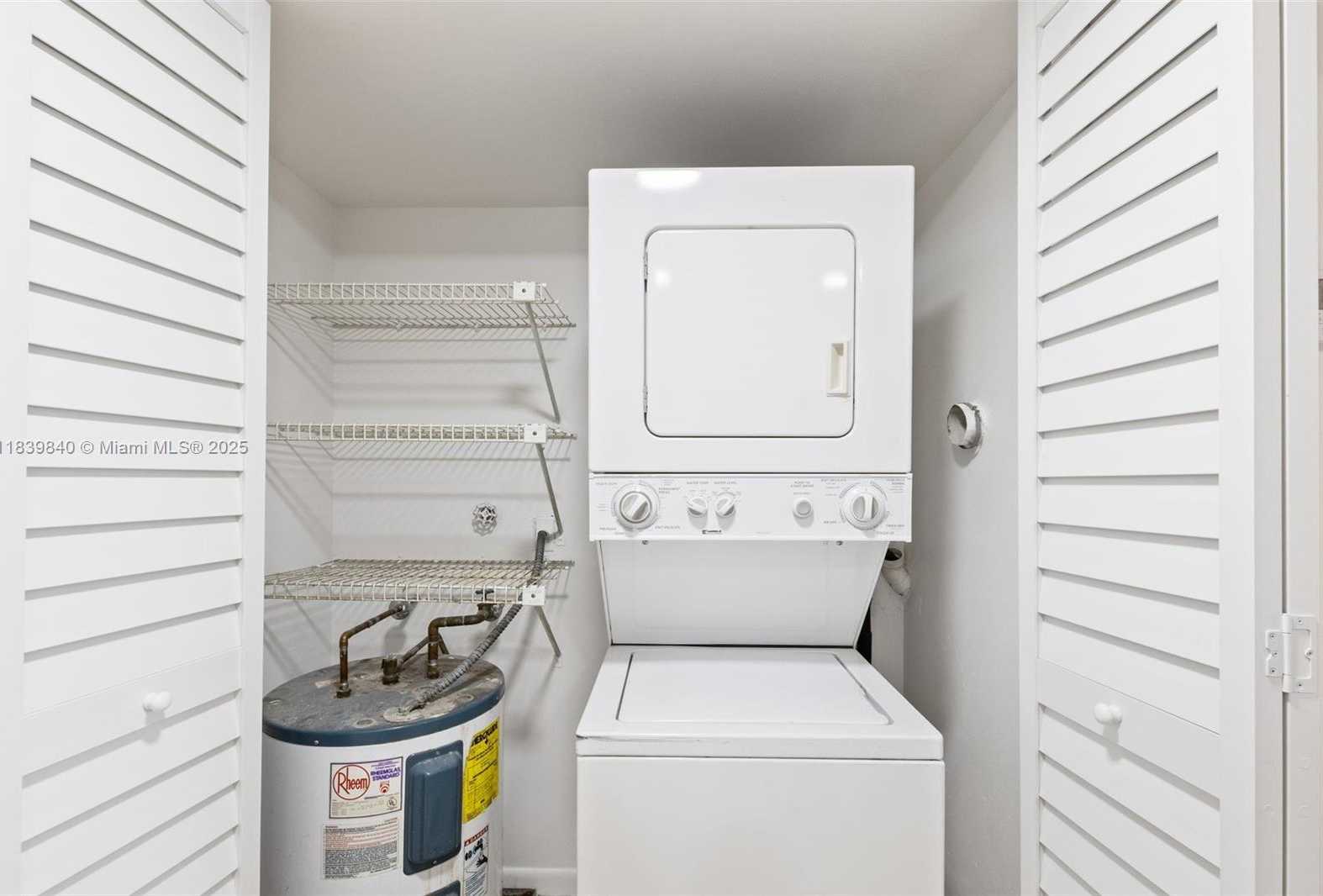 Small Image of 10501 WEST BROWARD BLVD #407, Plantation Number 38