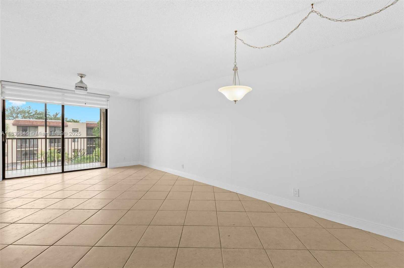 Small Image of 10501 WEST BROWARD BLVD #407, Plantation Number 7