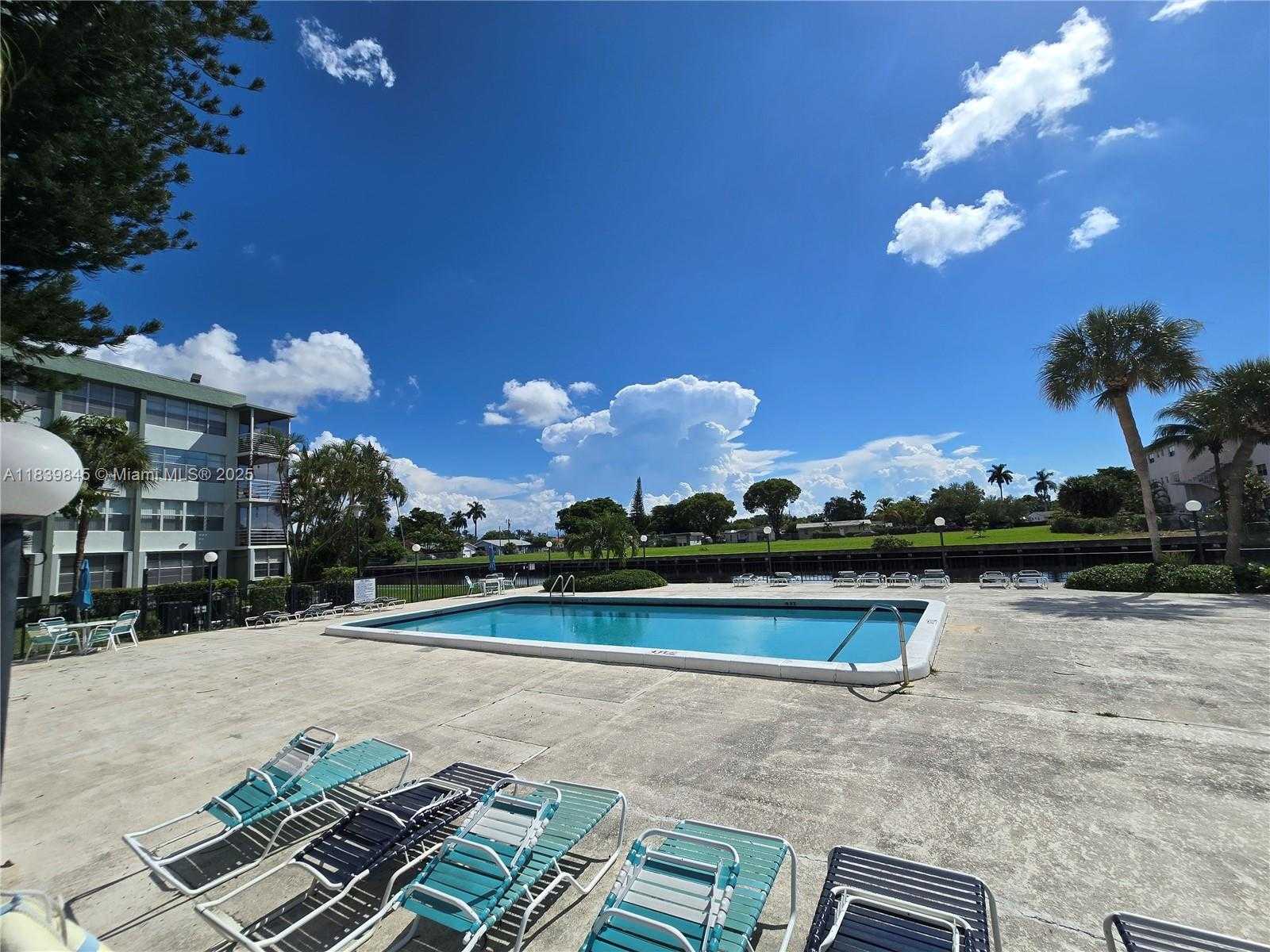 Small Image of 2731 TAFT ST #102, Hollywood Number 11