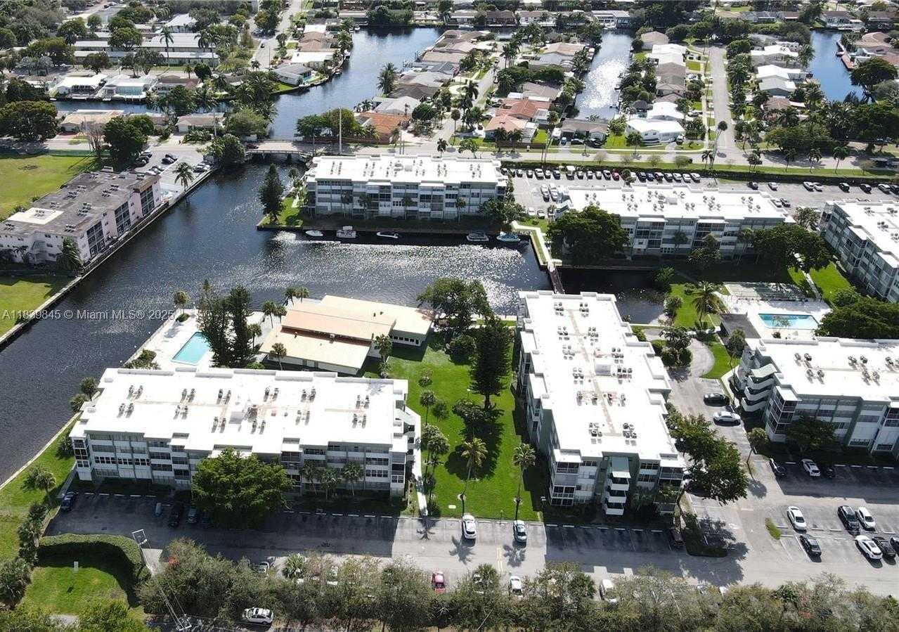 Small Image of 2731 TAFT ST #102, Hollywood Number 17