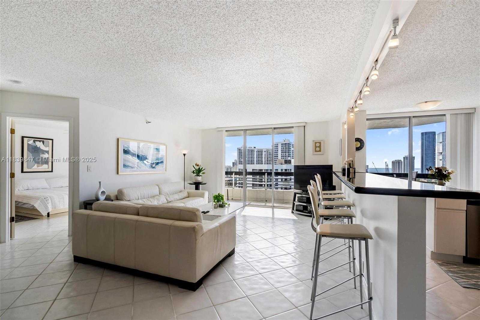 Small Image of 3530 MYSTIC POINTE DR #2014, Aventura Number 12