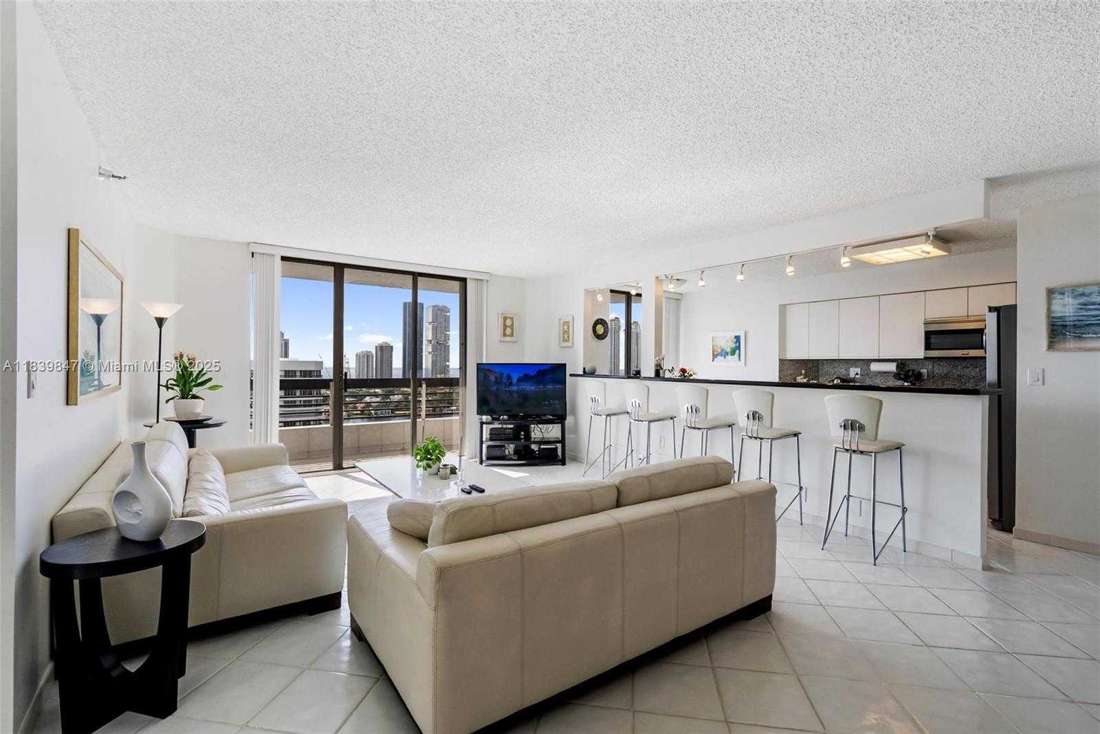 Small Image of 3530 MYSTIC POINTE DR #2014, Aventura Number 4