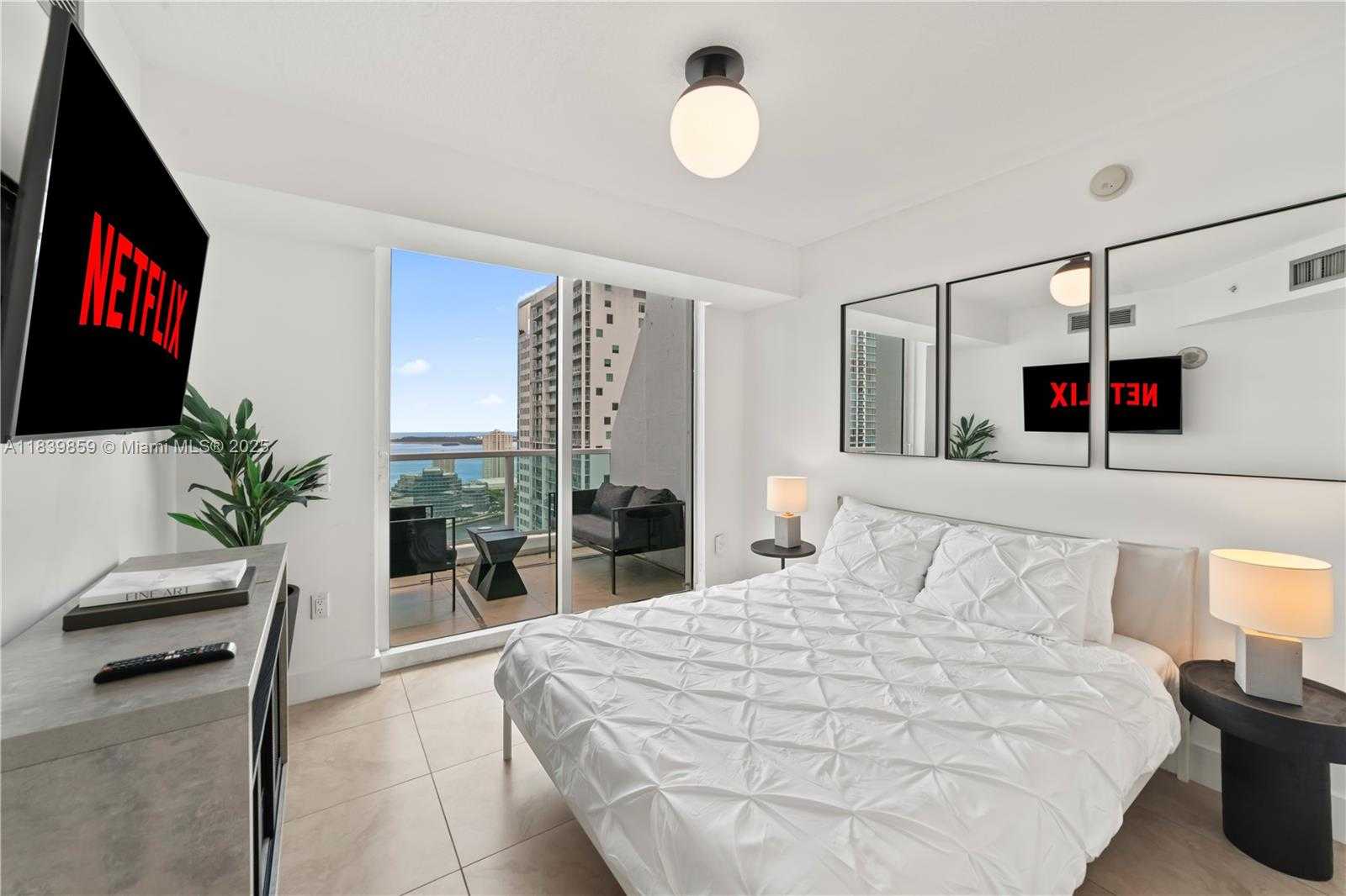Small Image of 41 SOUTH EAST 5TH ST #1901, Miami Number 21