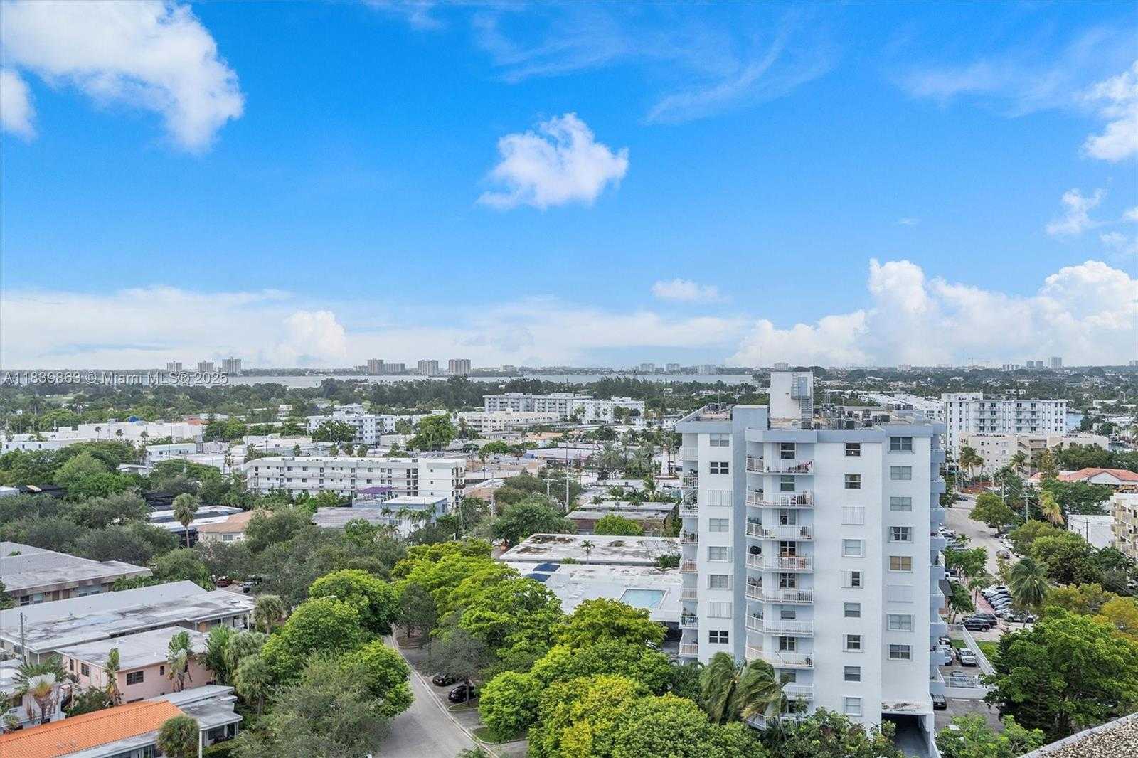 Small Image of 900 BAY DR #718, Miami Beach Number 31