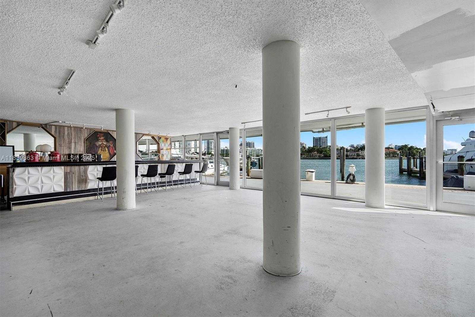 Small Image of 900 BAY DR #718, Miami Beach Number 48