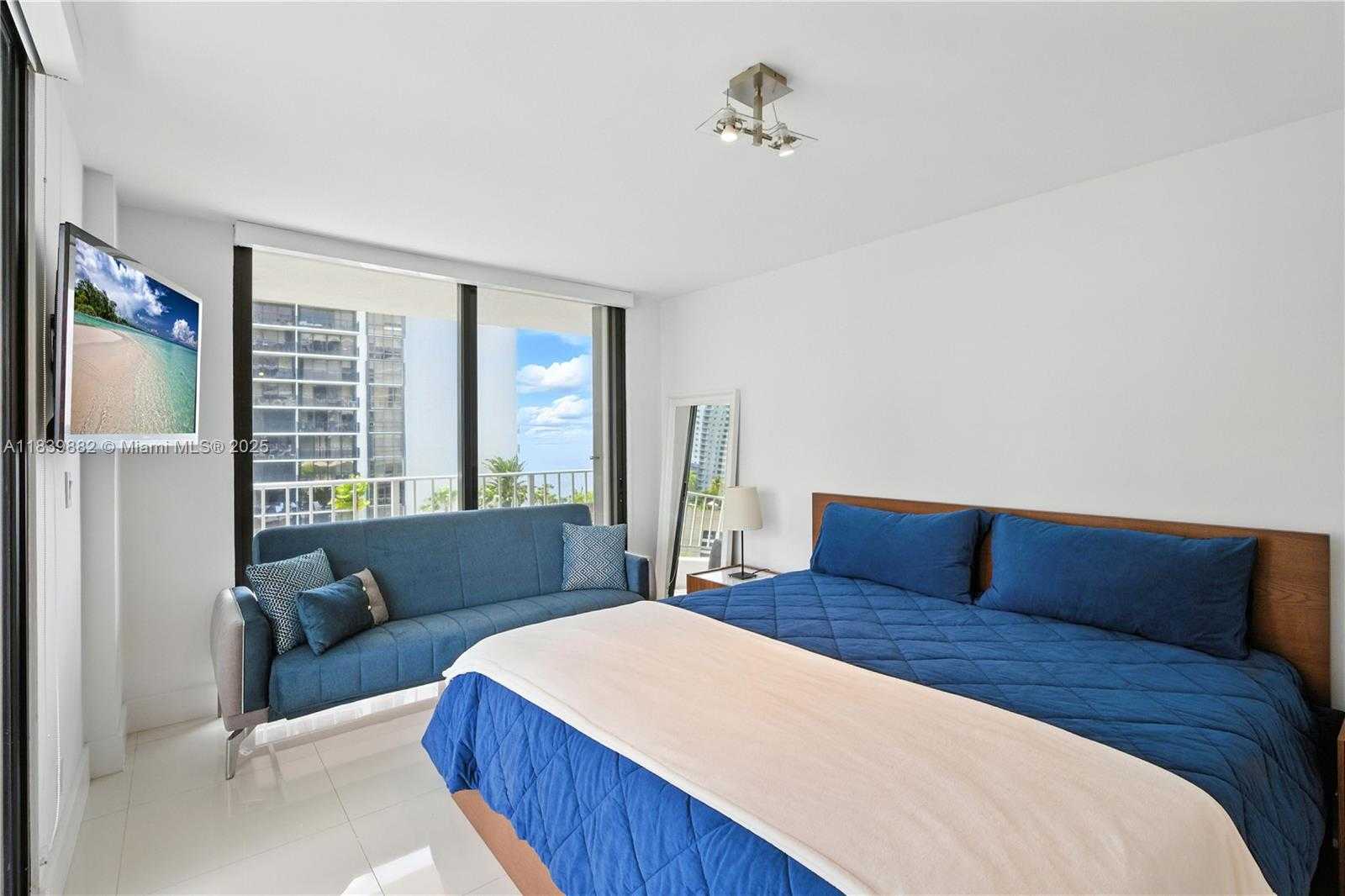 Small Image of 200 SOUTH EAST 15TH RD #9I, Miami Number 11