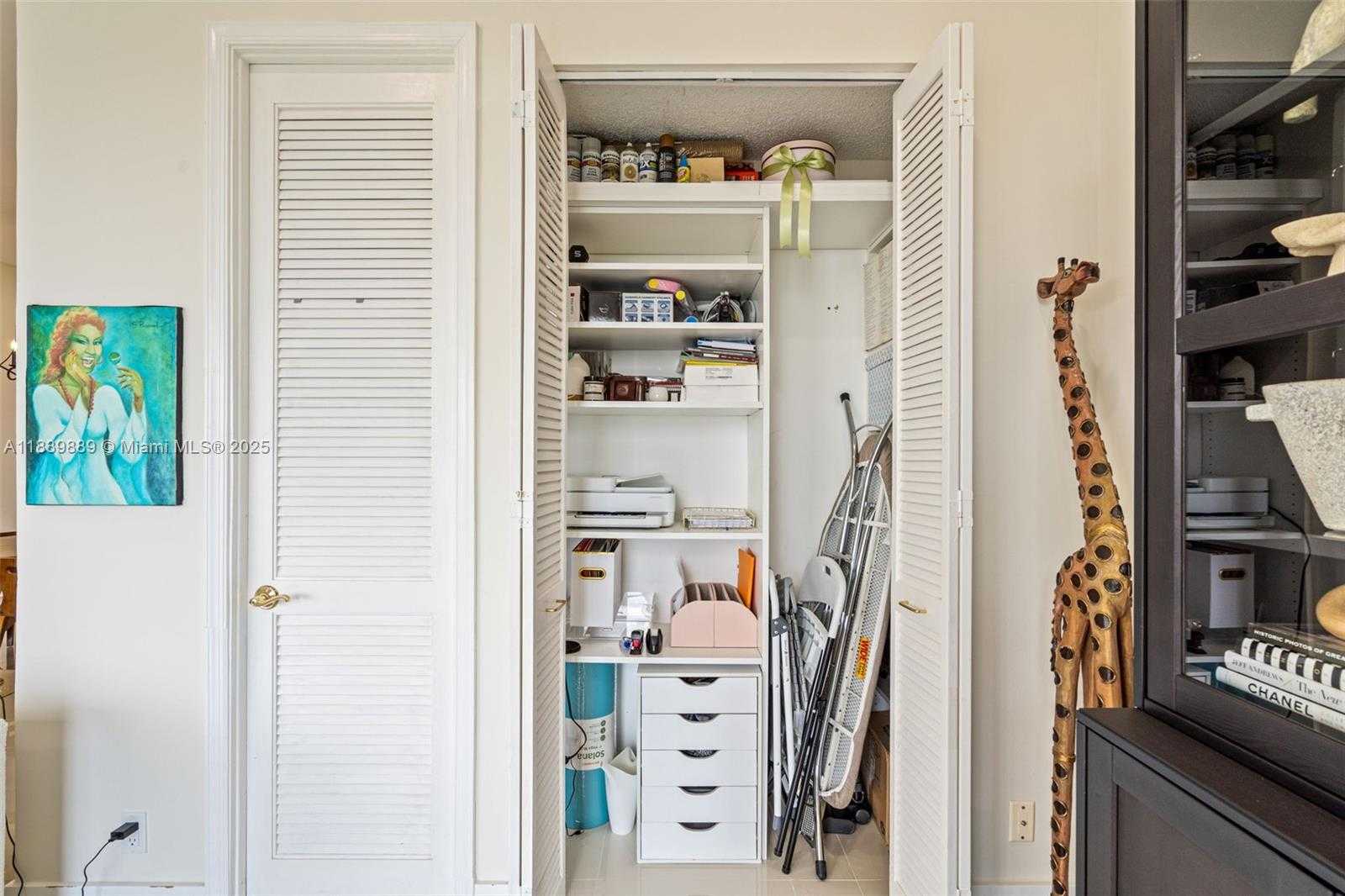 Small Image of 20379 WEST COUNTRY CLUB DR #PH38, Aventura Number 11