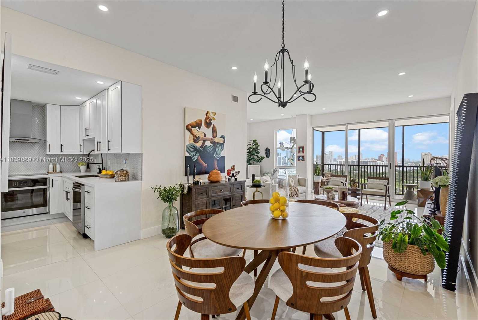 Small Image of 20379 WEST COUNTRY CLUB DR #PH38, Aventura Number 3