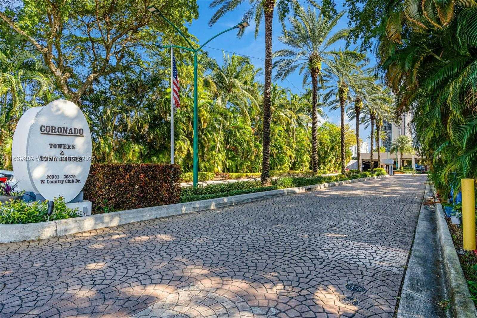 Small Image of 20379 WEST COUNTRY CLUB DR #PH38, Aventura Number 30