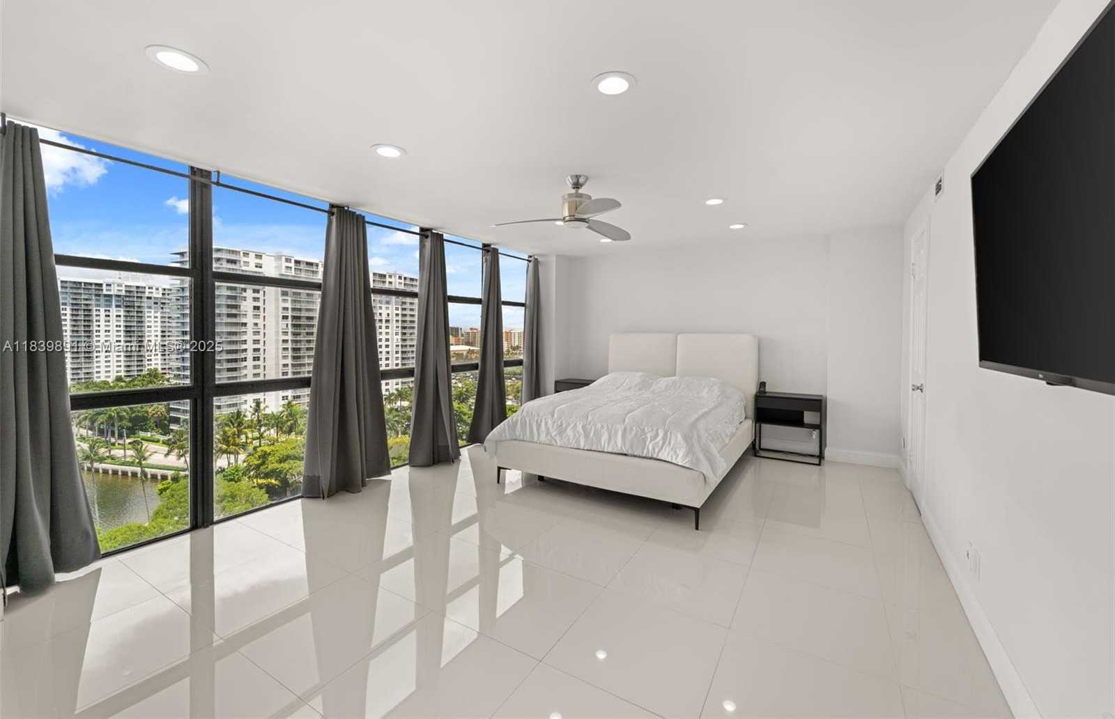Small Image of 18181 NORTH EAST 31ST CT #1401, Aventura Number 11