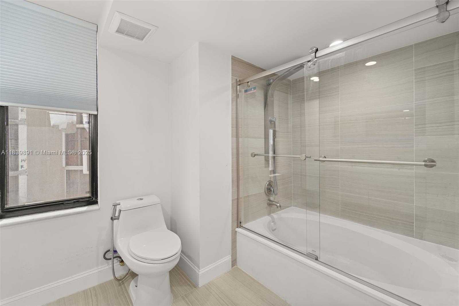 Small Image of 18181 NORTH EAST 31ST CT #1401, Aventura Number 14