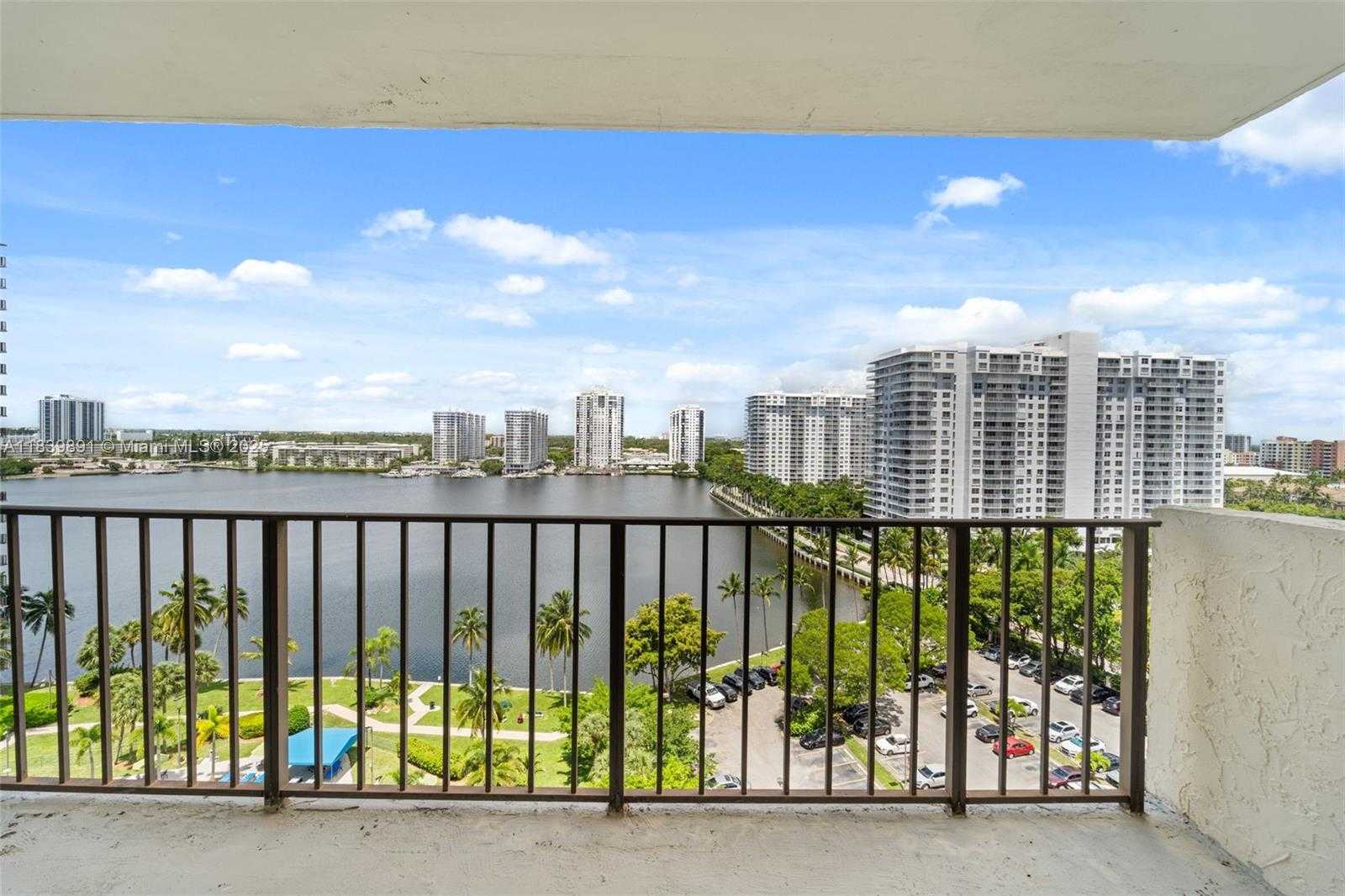 Small Image of 18181 NORTH EAST 31ST CT #1401, Aventura Number 20