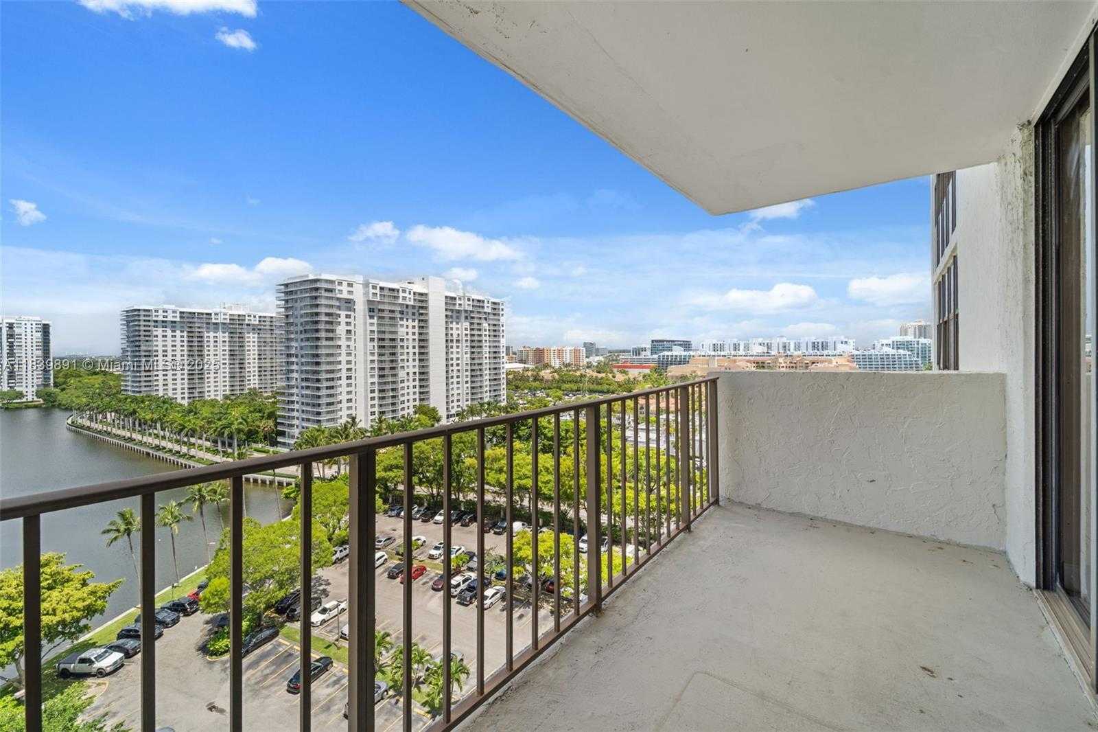 Small Image of 18181 NORTH EAST 31ST CT #1401, Aventura Number 21