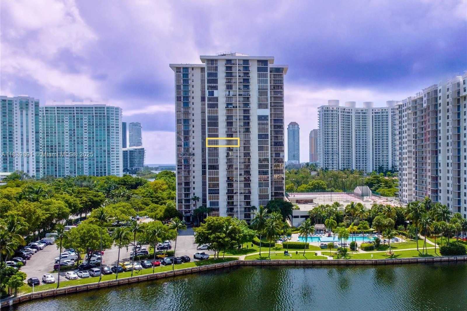 Small Image of 18181 NORTH EAST 31ST CT #1401, Aventura Number 3