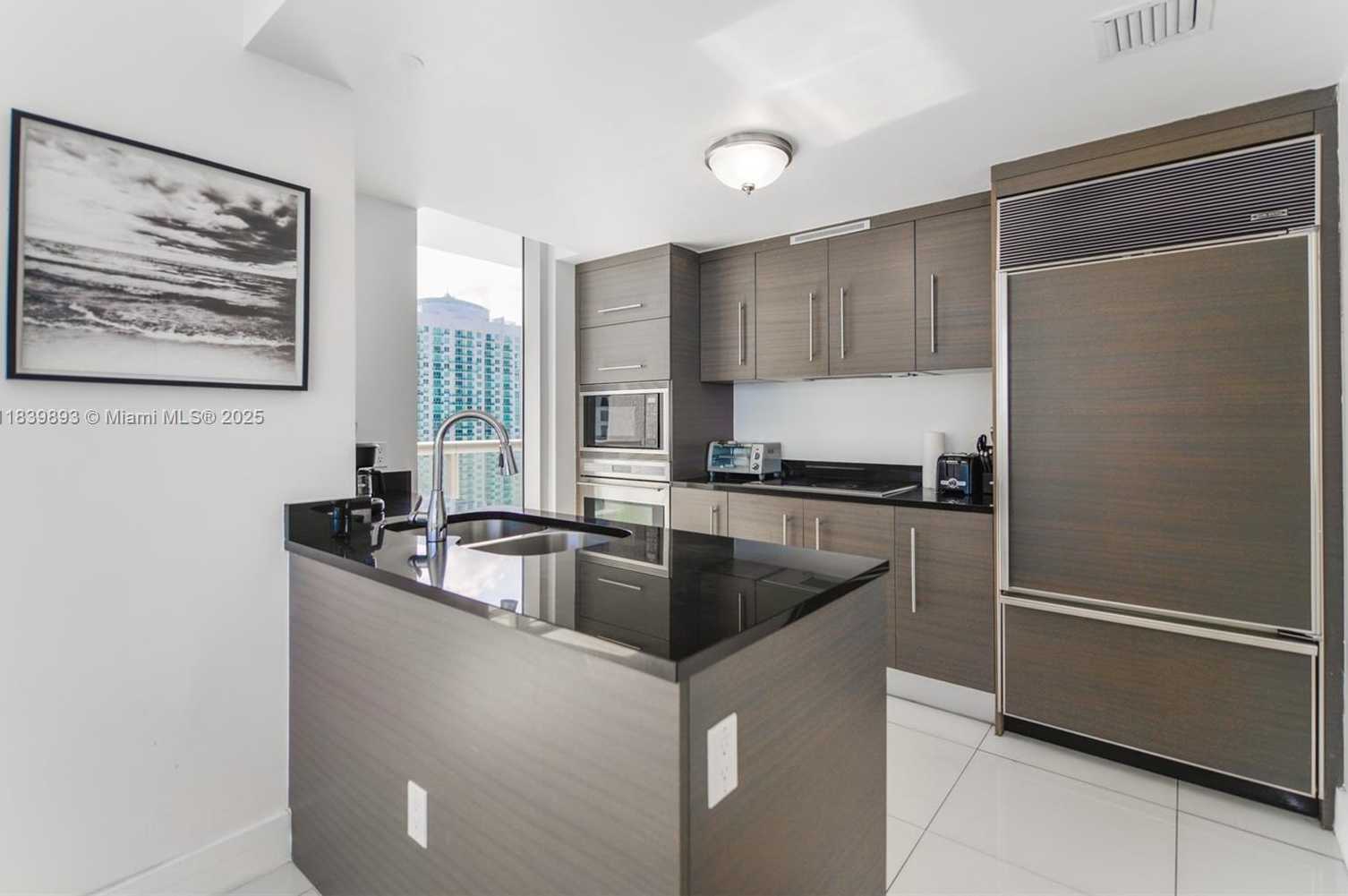 Small Image of 485 BRICKELL AVE #2908, Miami Number 2