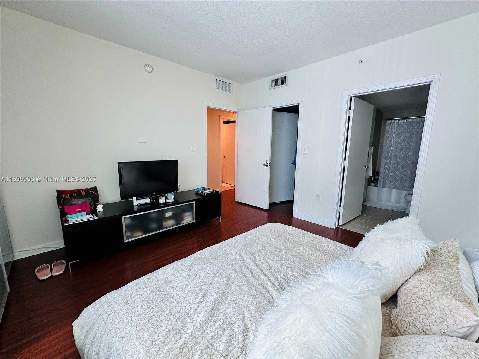 Small Image of 9066 SOUTH WEST 73RD CT #1409, Miami Number 12