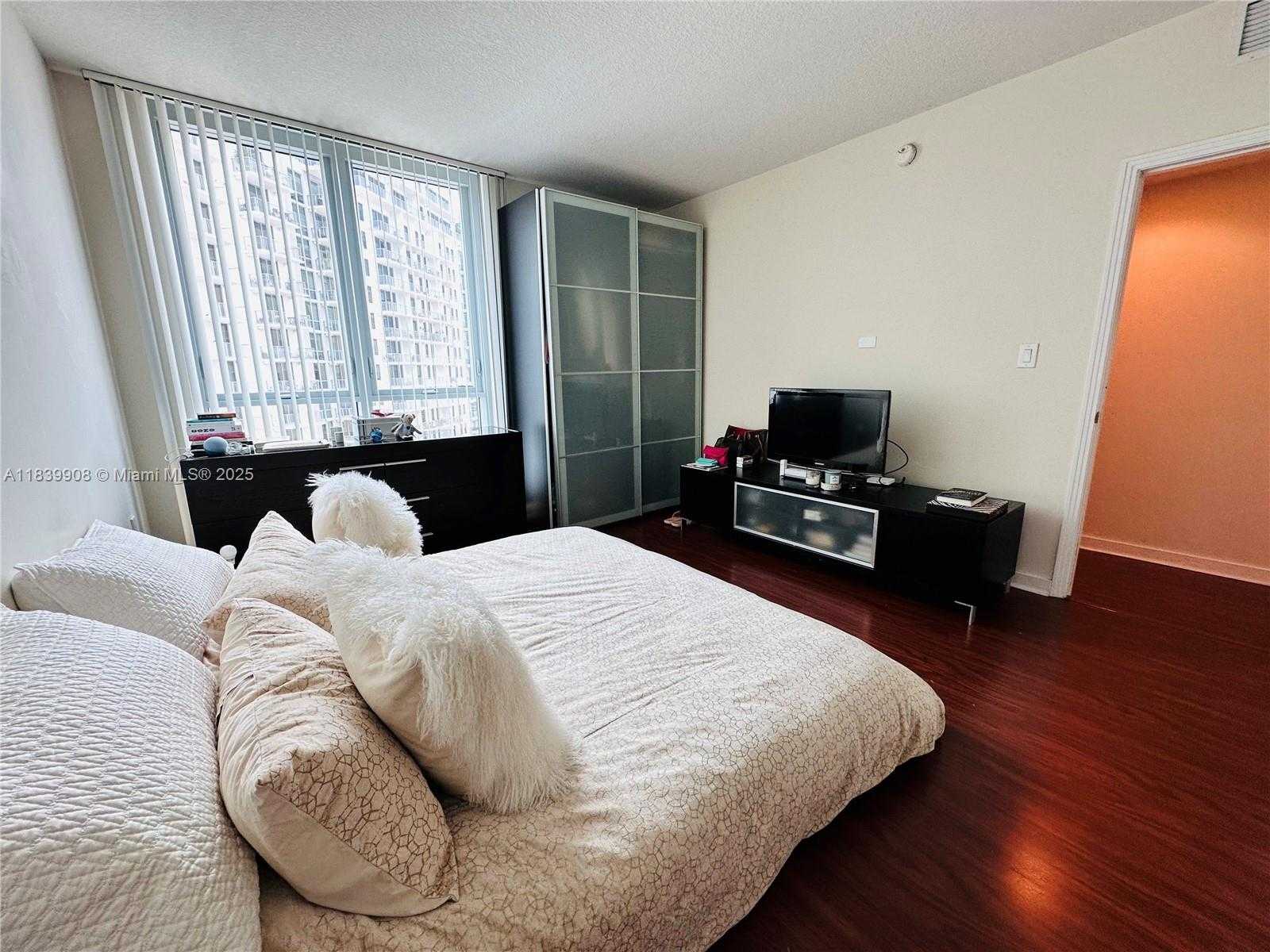 Small Image of 9066 SOUTH WEST 73RD CT #1409, Miami Number 13