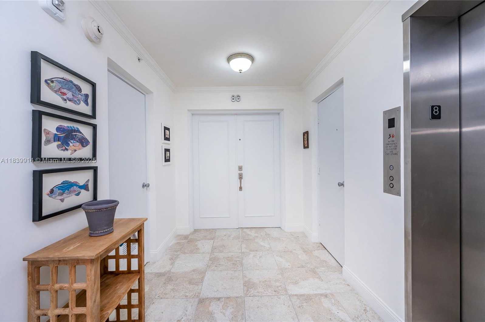 Small Image of 609 OCEAN DR #8G, Key Biscayne Number 4