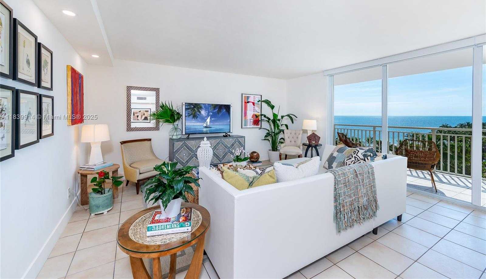 Small Image of 609 OCEAN DR #8G, Key Biscayne Number 6
