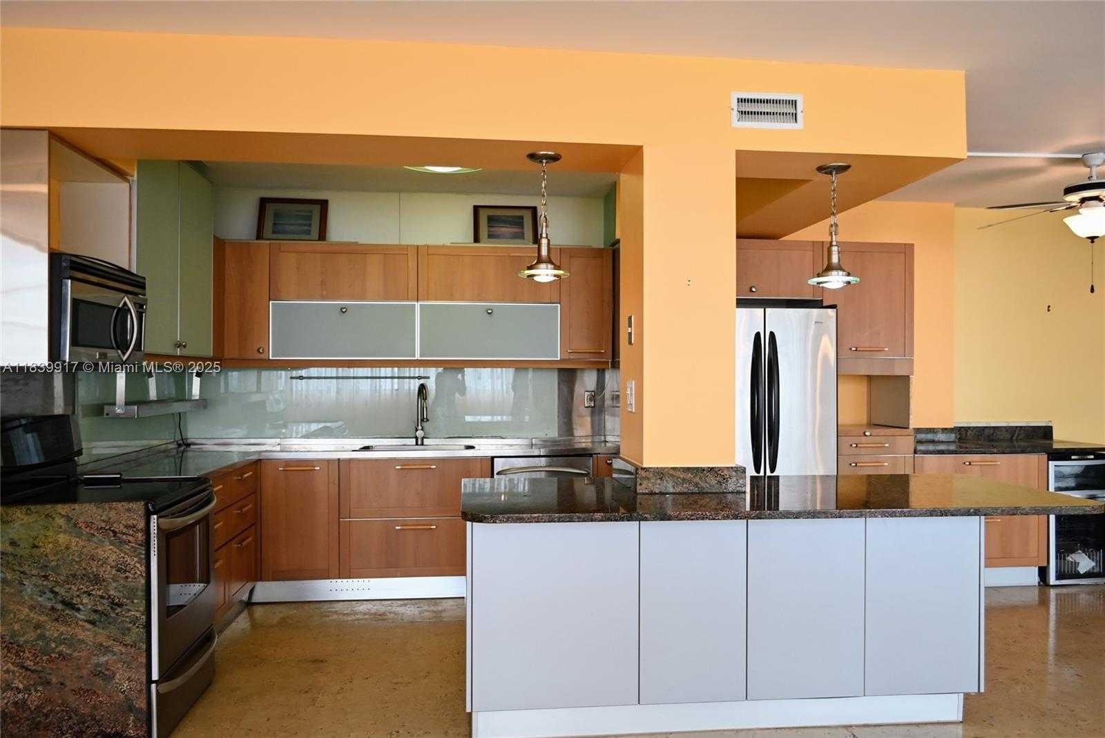 Small Image of 2100 WEST SANS SOUCI BLVD #E1, North Miami Number 14