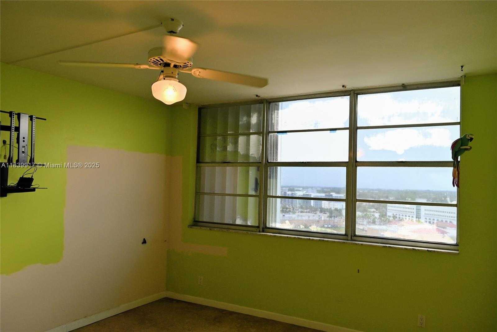 Small Image of 2100 WEST SANS SOUCI BLVD #E1, North Miami Number 20