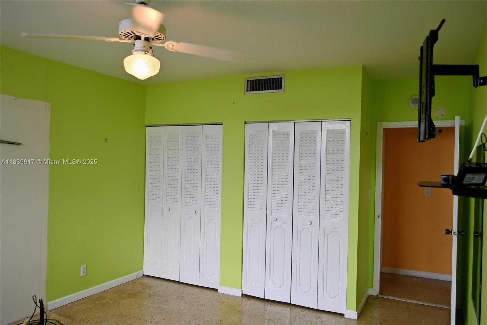 Small Image of 2100 WEST SANS SOUCI BLVD #E1, North Miami Number 21