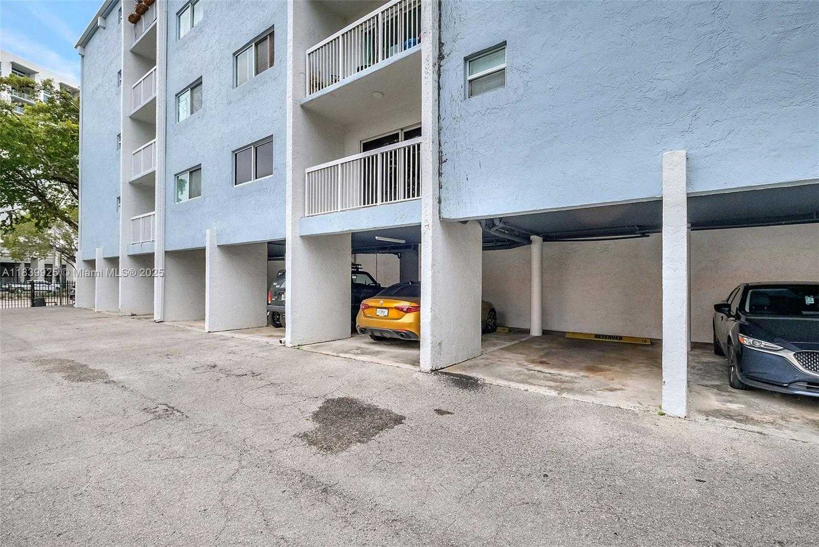 Small Image of 2920 SOUTH WEST 28TH TER #407, Coconut Grove Number 19