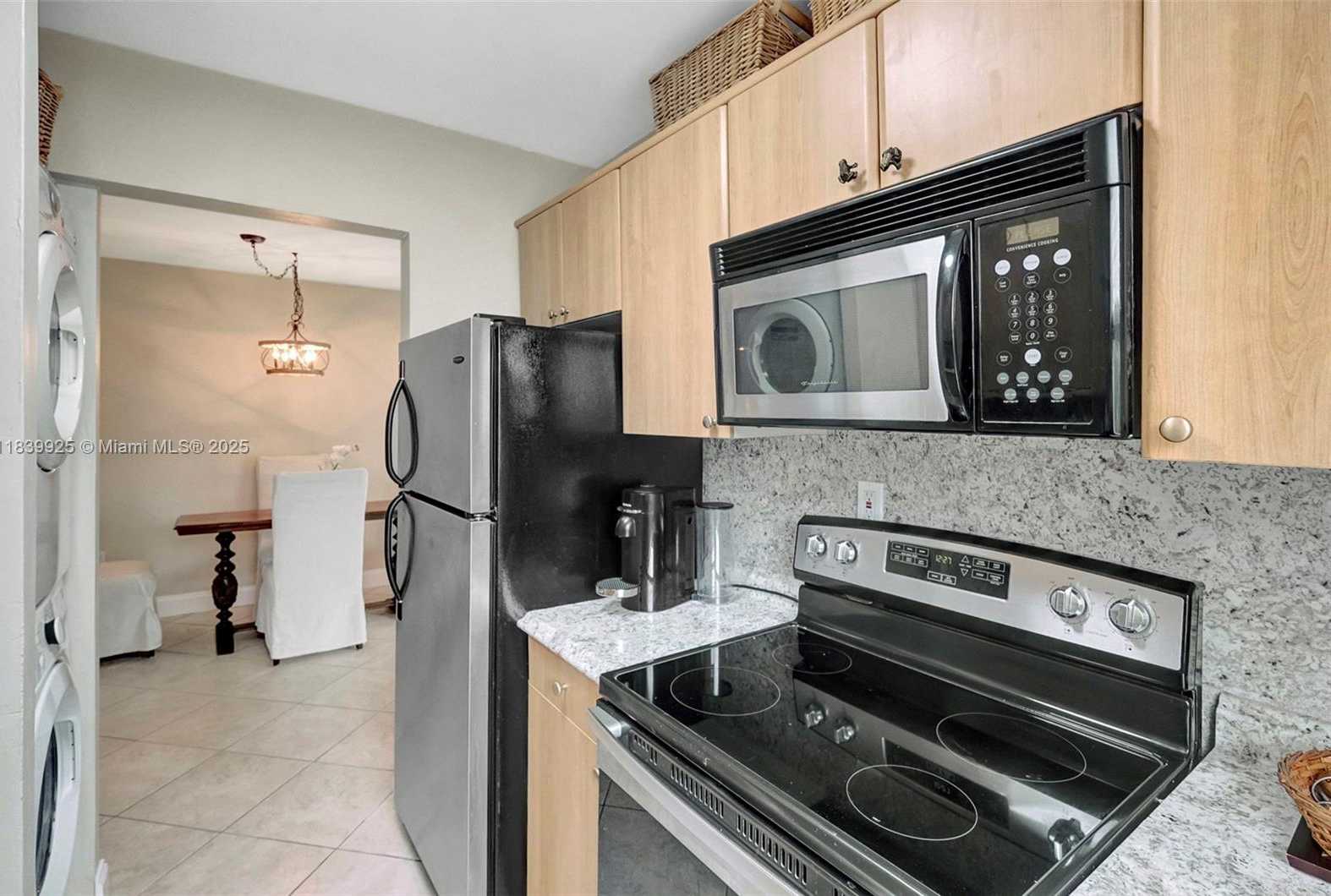 Small Image of 2920 SOUTH WEST 28TH TER #407, Coconut Grove Number 9