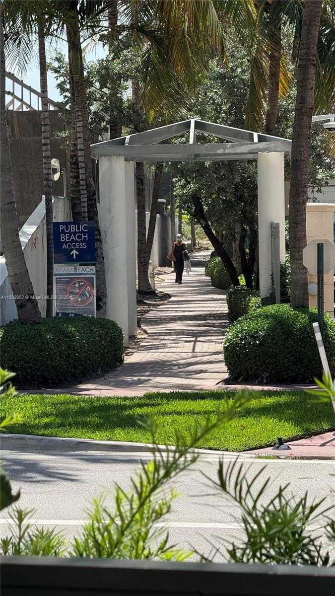 Small Image of 6000 COLLINS AVE #323, Miami Beach Number 30