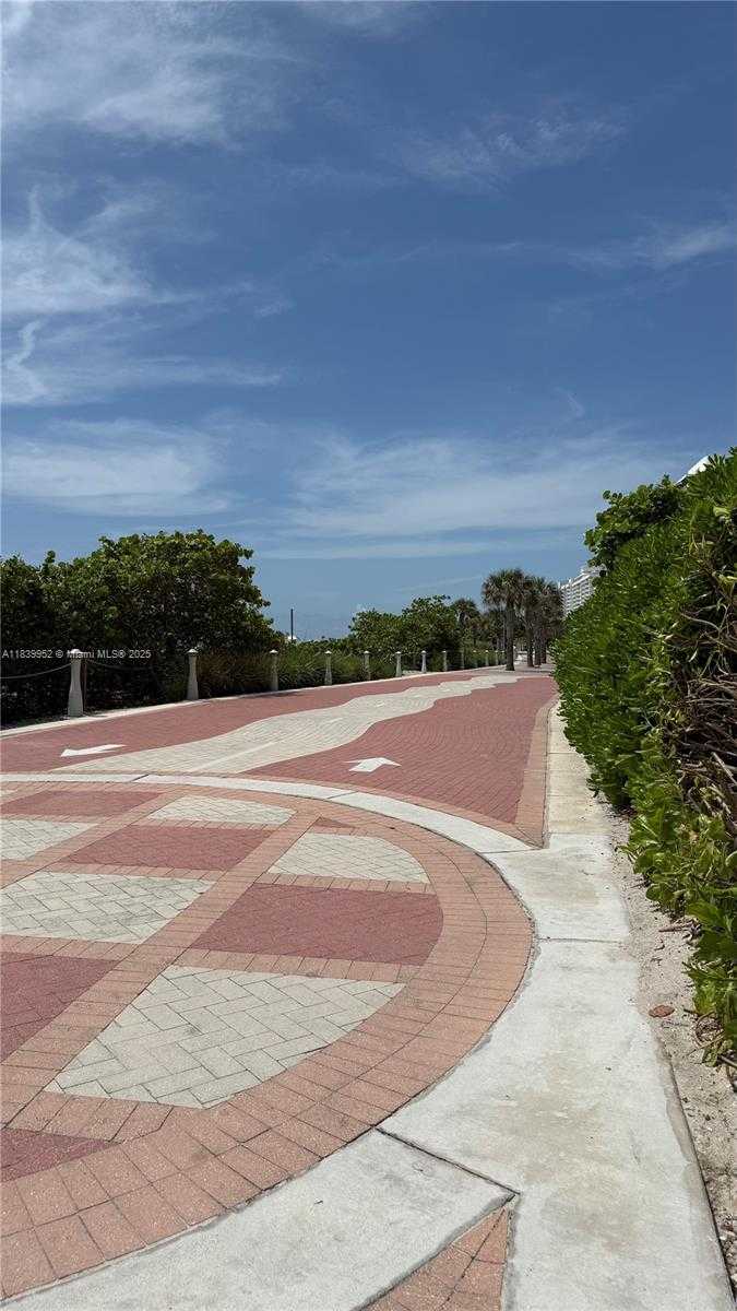 Small Image of 6000 COLLINS AVE #323, Miami Beach Number 34