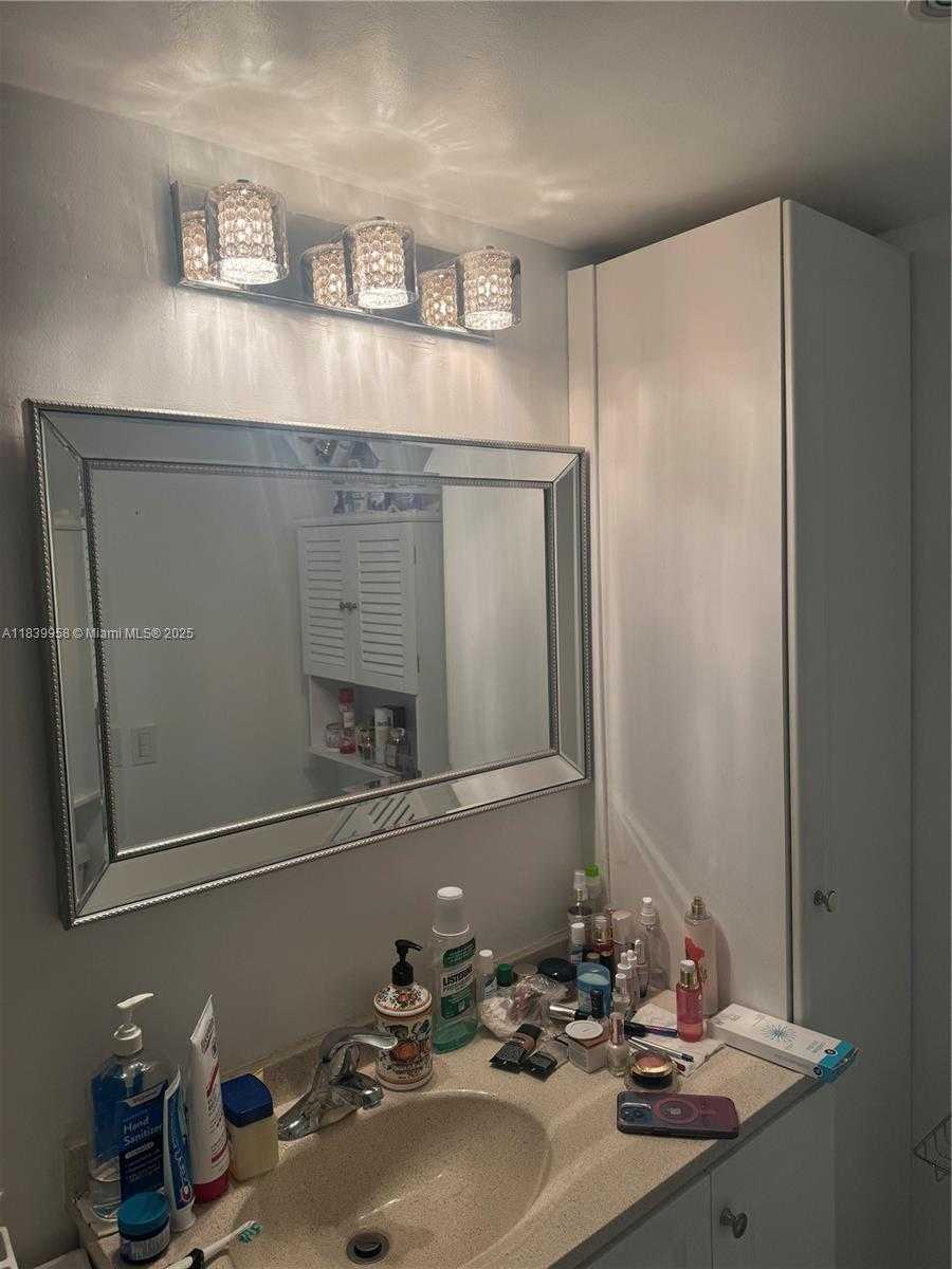 Small Image of 2750 NORTH EAST 183RD ST #1210, Aventura Number 14