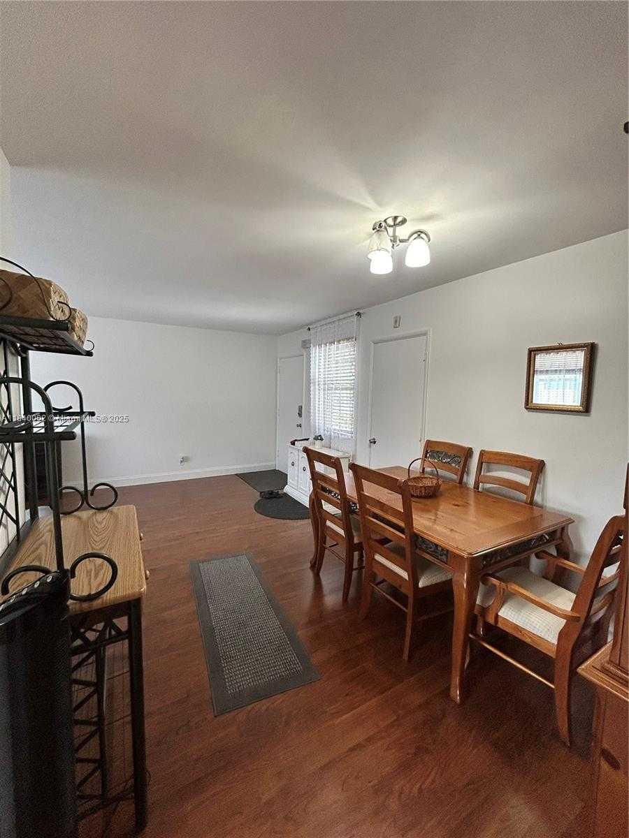 Small Image of 1717 RODMAN ST #15, Hollywood Number 9