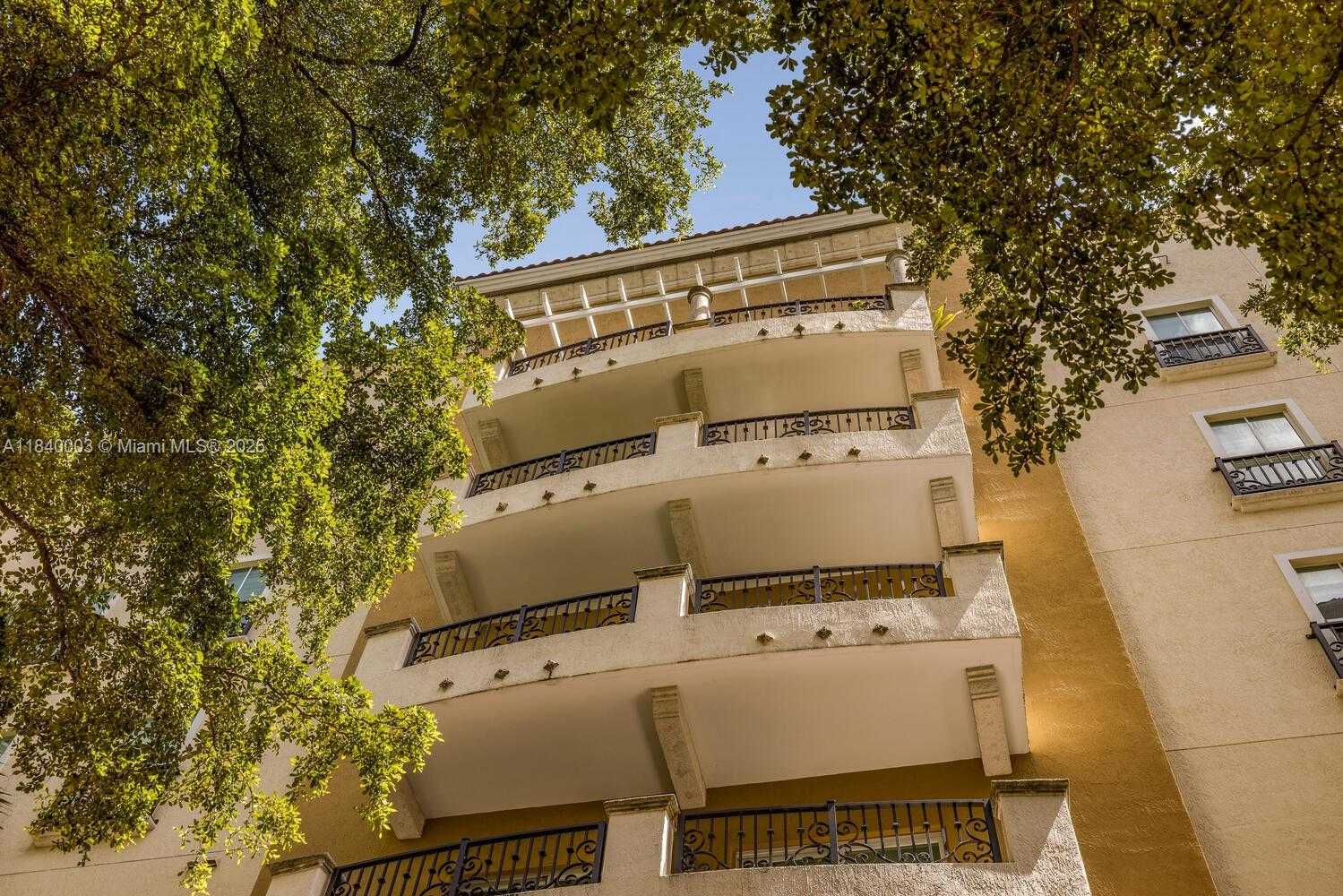 Small Image of 20 CALABRIA AVE #505, Coral Gables Number 28