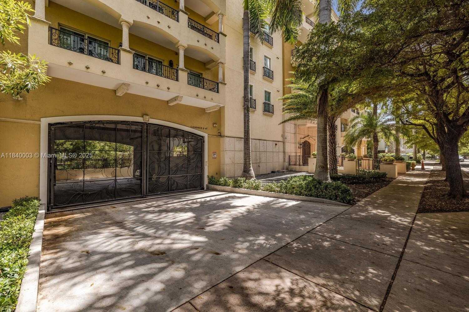 Small Image of 20 CALABRIA AVE #505, Coral Gables Number 29