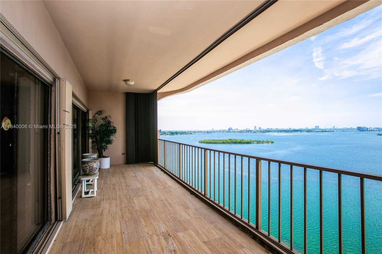 Small Image of 1800 NORTH EAST 114TH ST #PH06, Miami Number 5