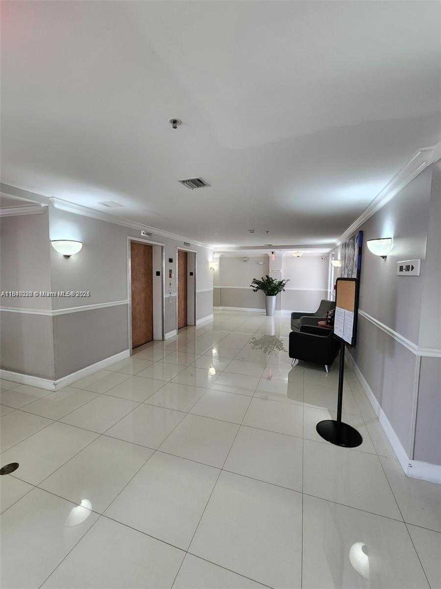 Small Image of 9725 NORTH WEST 52ND ST #520, Doral Number 5