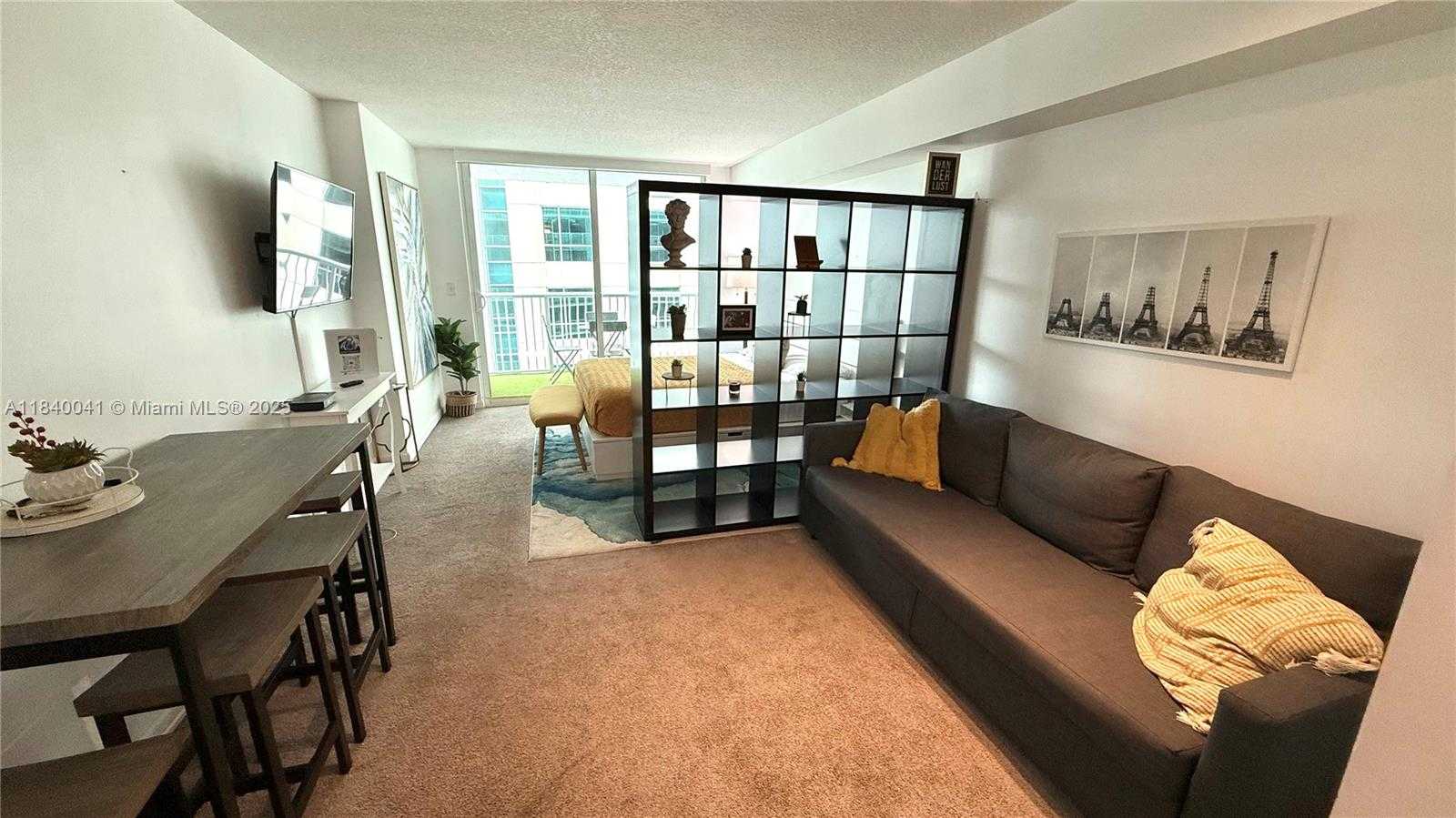 Small Image of 1200 BRICKELL BAY DR #2216, Miami Number 2