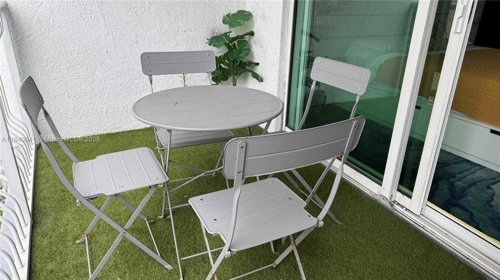 Small Image of 1200 BRICKELL BAY DR #2216, Miami Number 9