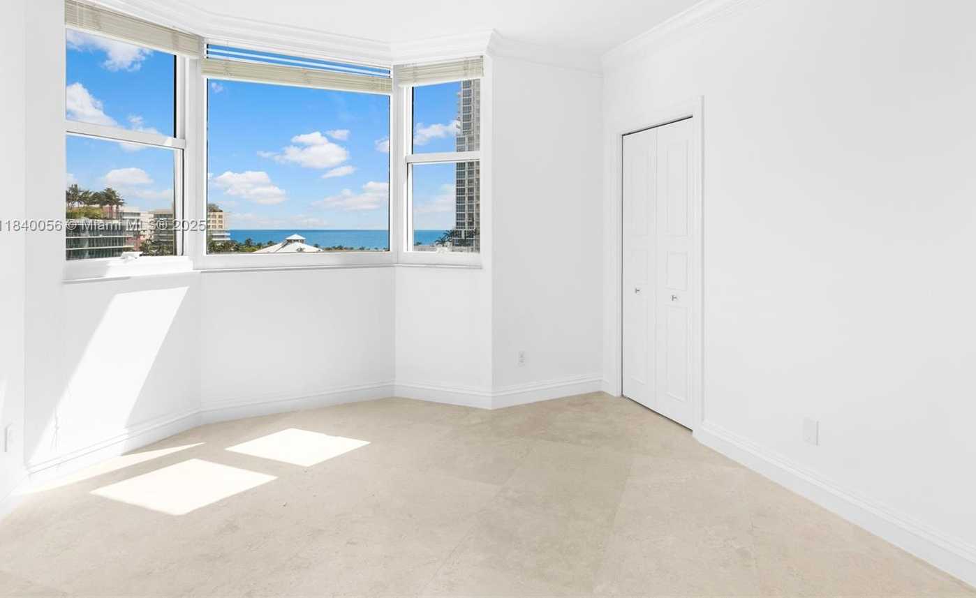 Small Image of 300 SOUTH POINTE DRIVE #801, Miami Beach Number 26
