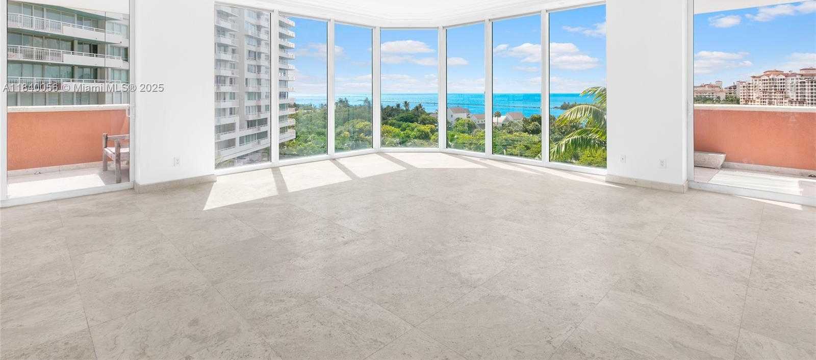 Small Image of 300 SOUTH POINTE DRIVE #801, Miami Beach Number 9
