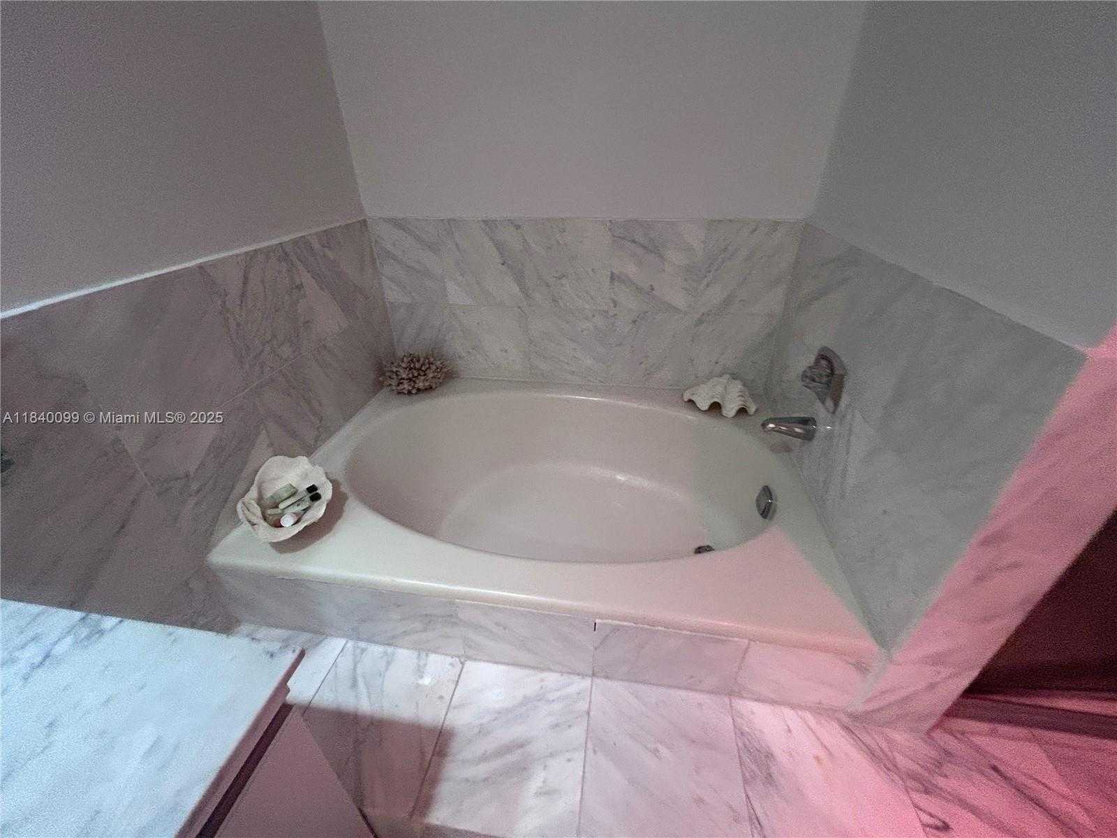 Small Image of 324 POINCIANA DR #906, Sunny Isles Beach Number 13