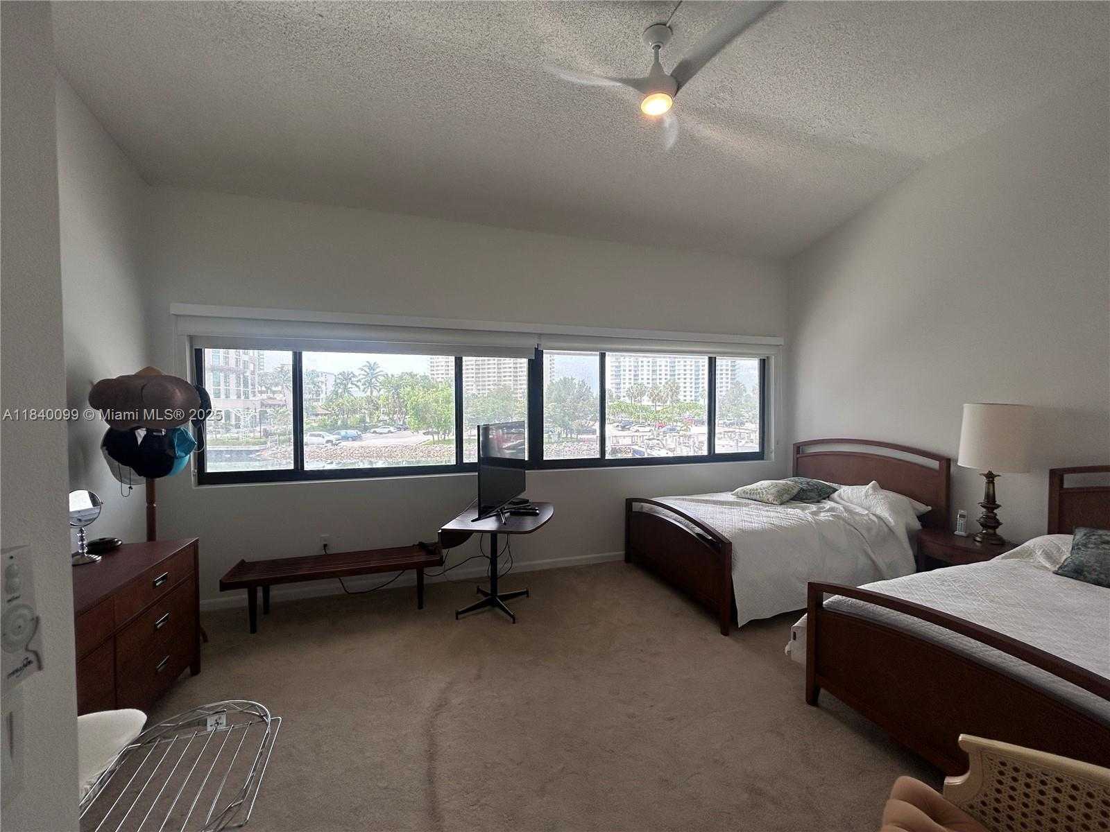 Small Image of 324 POINCIANA DR #906, Sunny Isles Beach Number 14