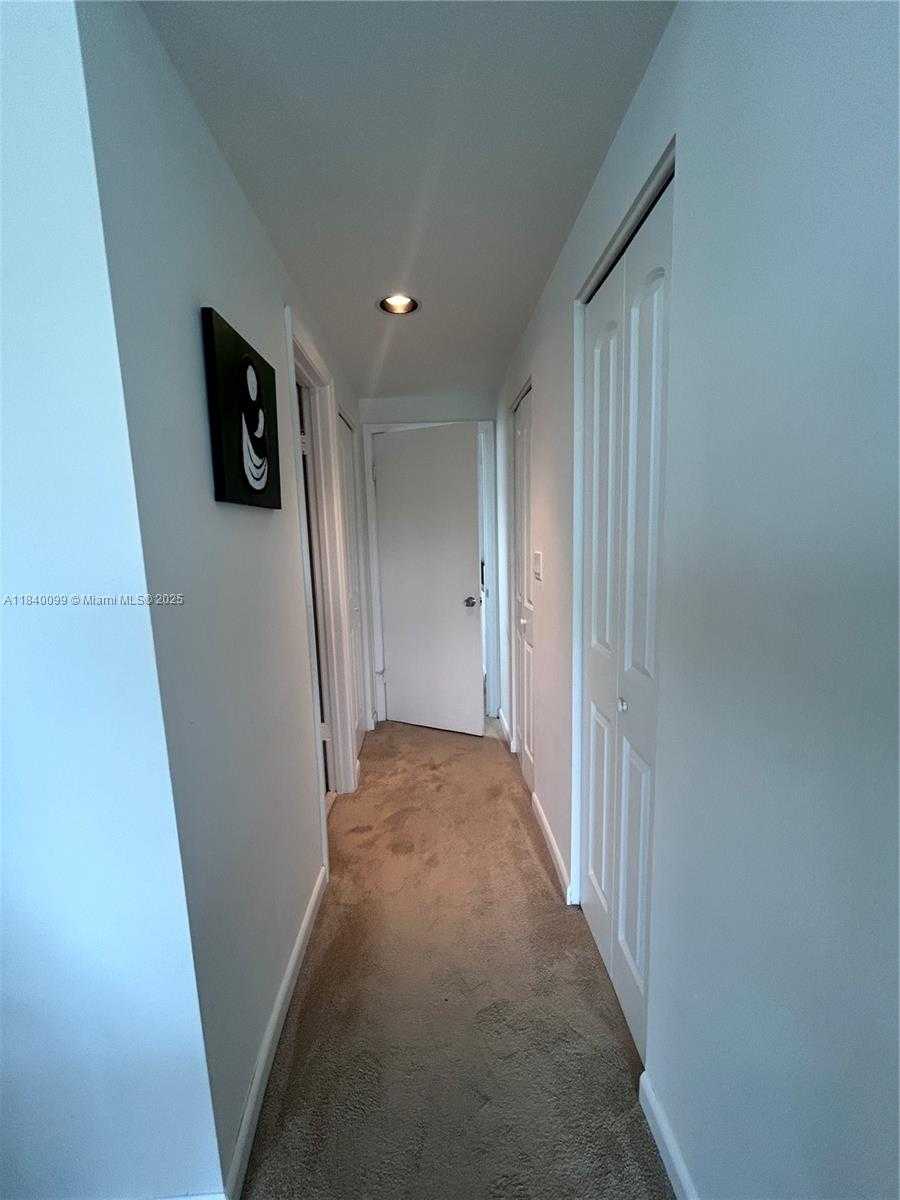 Small Image of 324 POINCIANA DR #906, Sunny Isles Beach Number 16